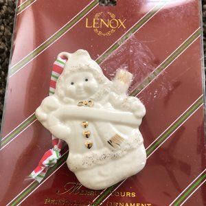 New Lenox "Merrily Yours" in plastic case Christmas Ornament